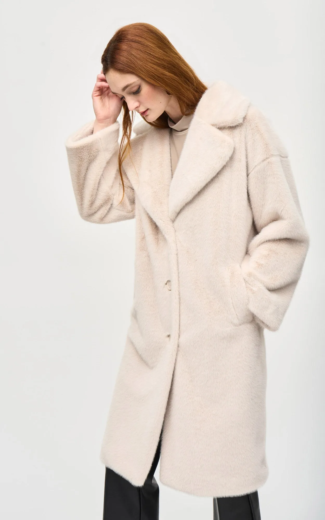 Joseph Ribkoff Manteau droit en fausse fourrure 243902