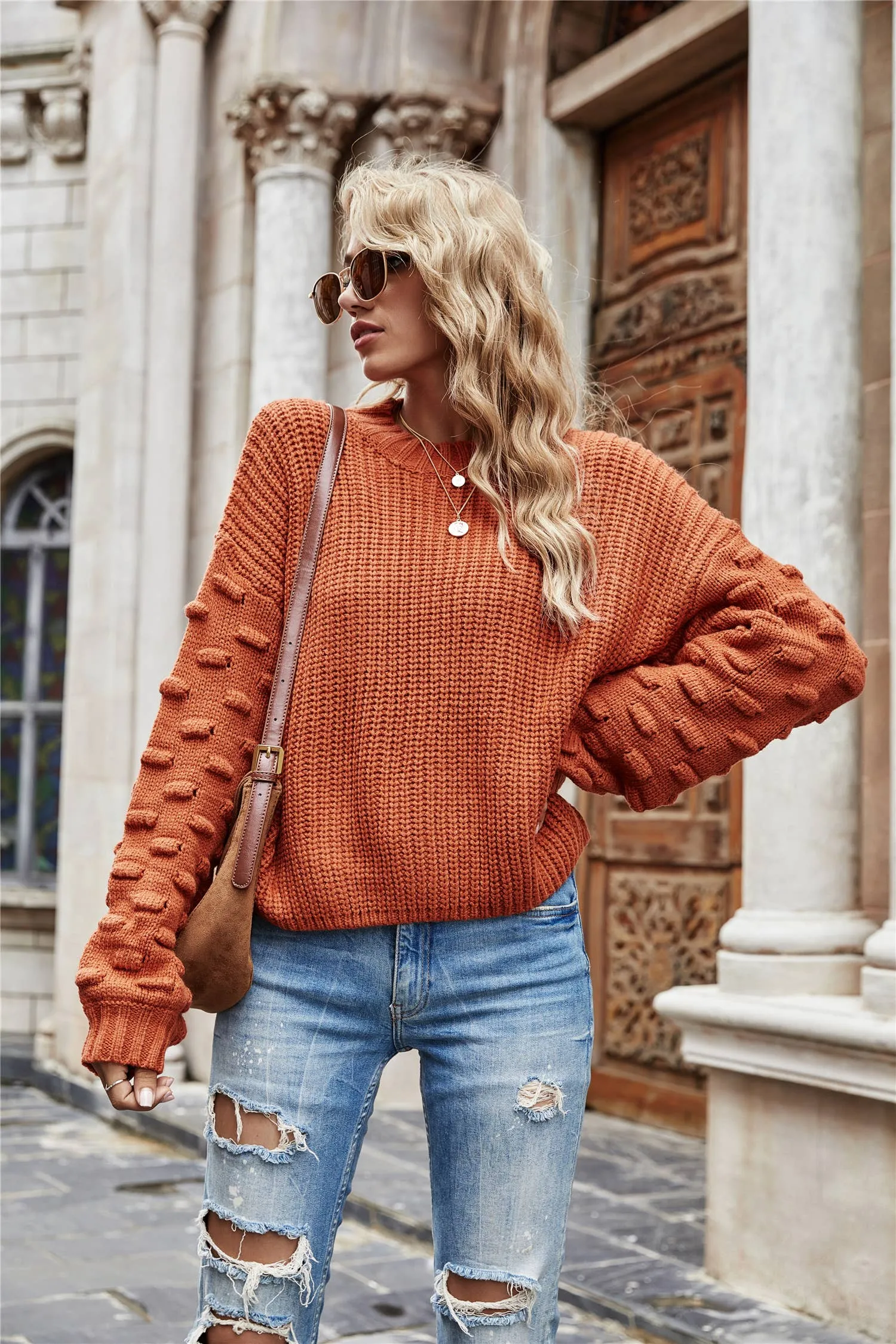SHORT STYLE TONGLE KNIT PULLOVER SWEATER